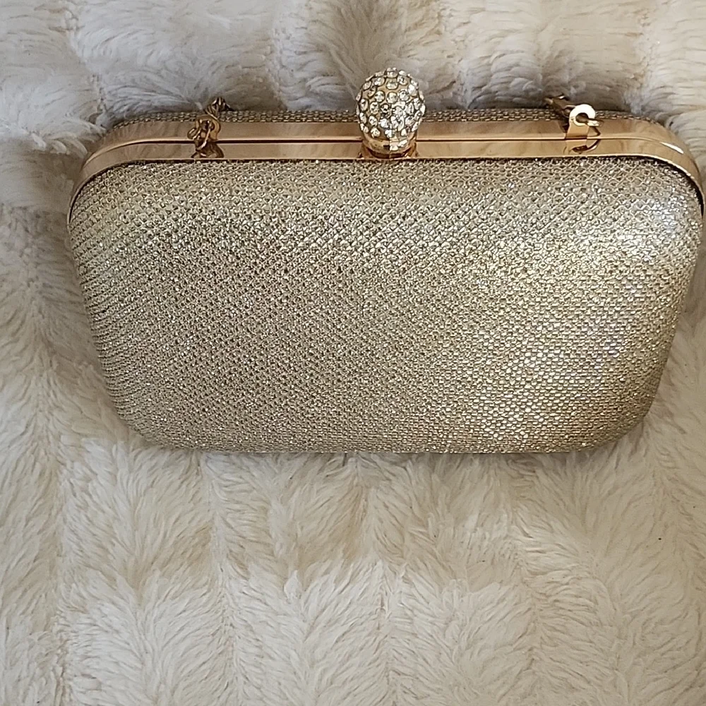 Like new Gold Clutch with Chain strap  (removable) - Picture 2 of 4